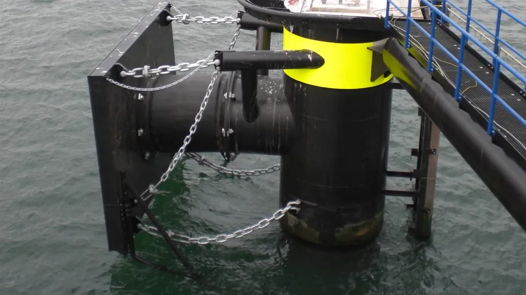1600H Super Cell Rubber Fender — Singapore Large-Vessel Berthing Fender Supplier